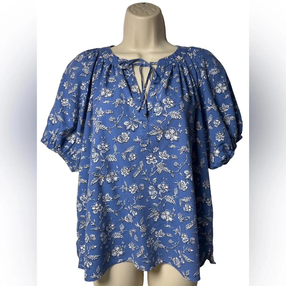 LOFT Blue White Floral Puff Sleeve Blouse Top Split Tie Neck Cottagecore Boho S